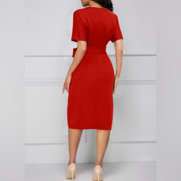 Red short sleeve dress with belt, Large BNWT - Picture 2 of 15